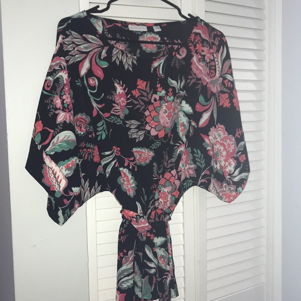Brand new NY&Co blouse!